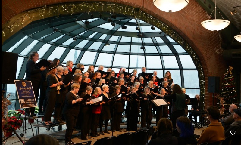 Bellingham Community Chorus. Port of Bellingham Holiday Festival, December 2025